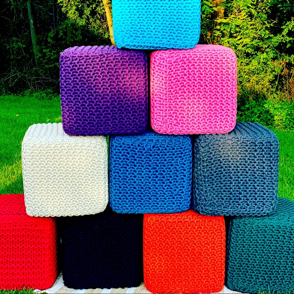 Knitted pouf /Stool
